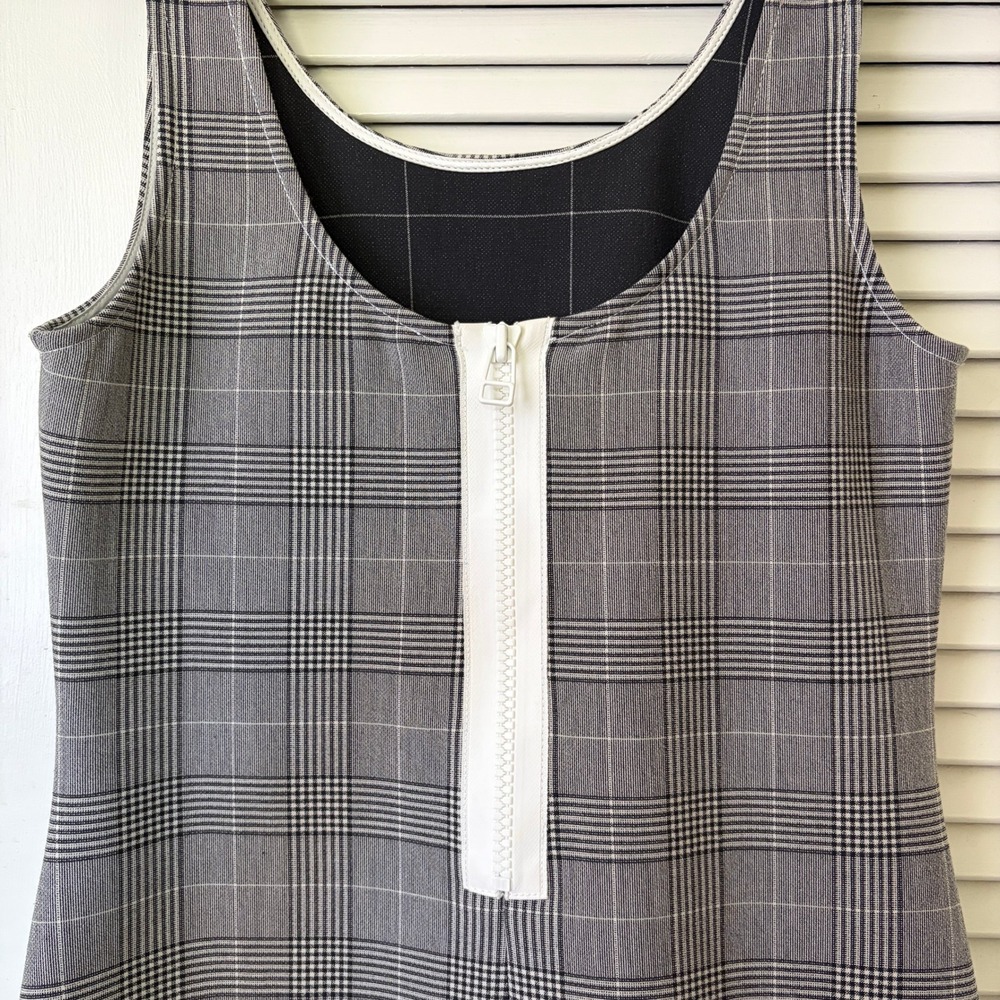 Ganni Garvey Gray Plaid Mini Dress Size 38/6 Scoop Neck Exposed Back Zip Shift - Picture 4 of 7